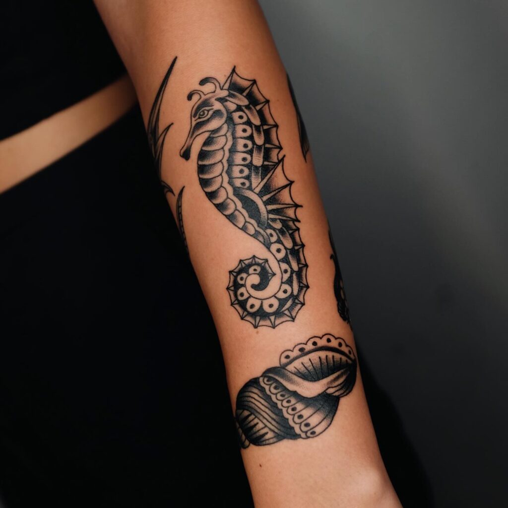 seahorse Fig tree tattoo studio bali